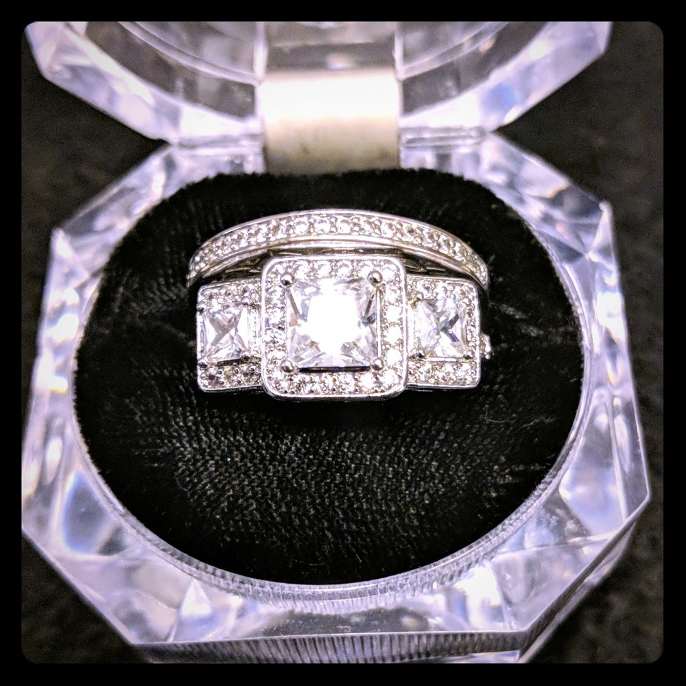 White Sapphire ring set